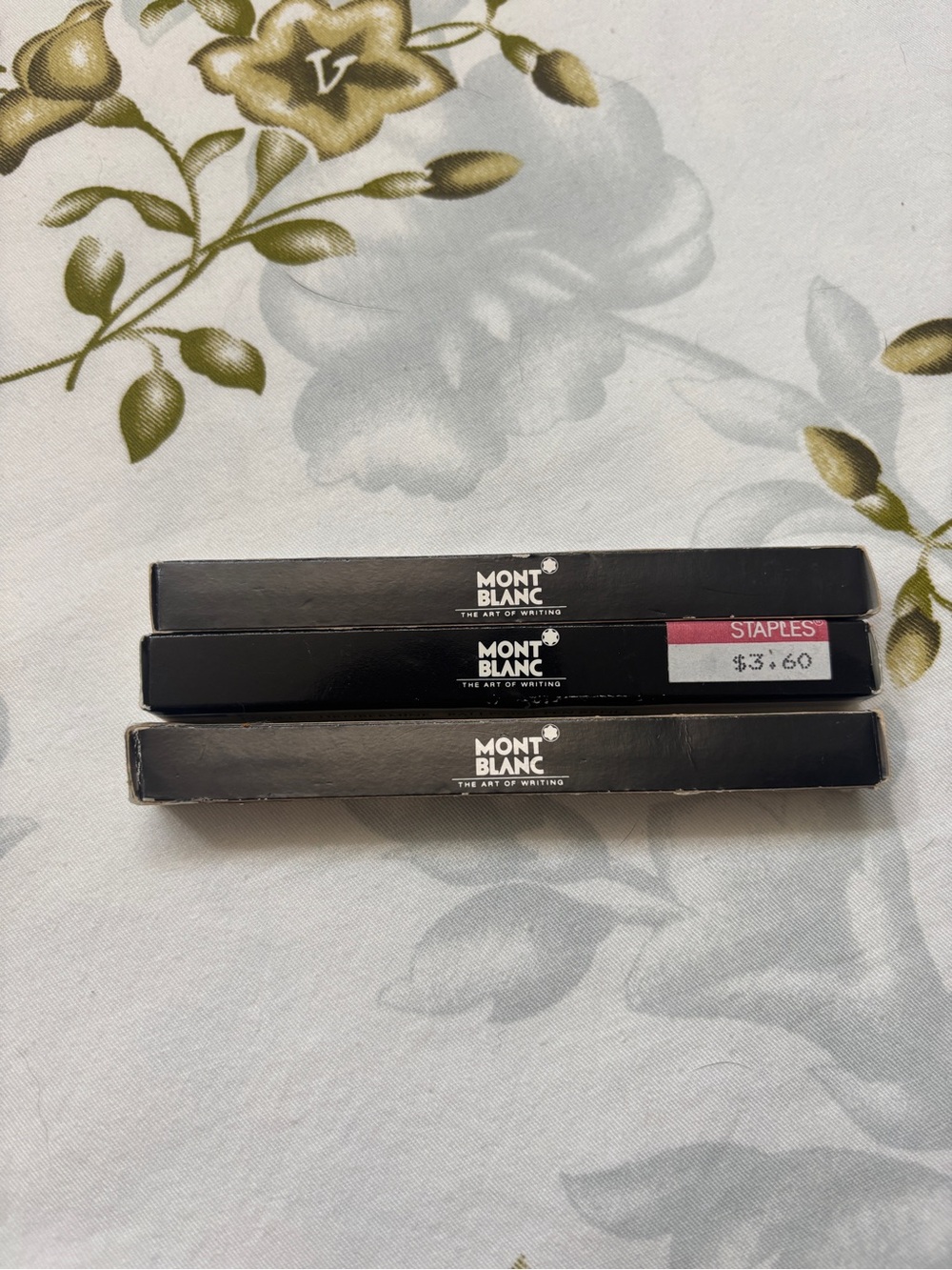Montblanc Meisterstück Collection Ballpoint Pen with 3 refills - Picture 12 of 15